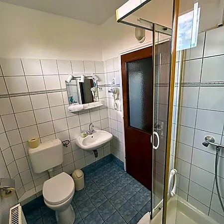 Corvin Hotel 3*