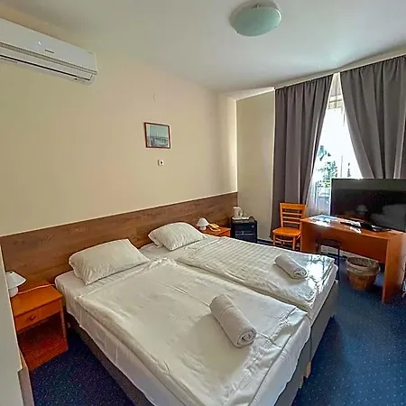 Corvin Hotel
